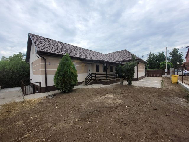 Eladó családi ház, Gyálon 144.9 M Ft, 4 szobás