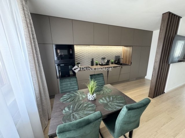 Eladó téglalakás, Debrecenben 129.99 M Ft, 3 szobás