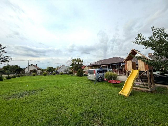 Eladó családi ház, Hantoson 72.9 M Ft, 5 szobás