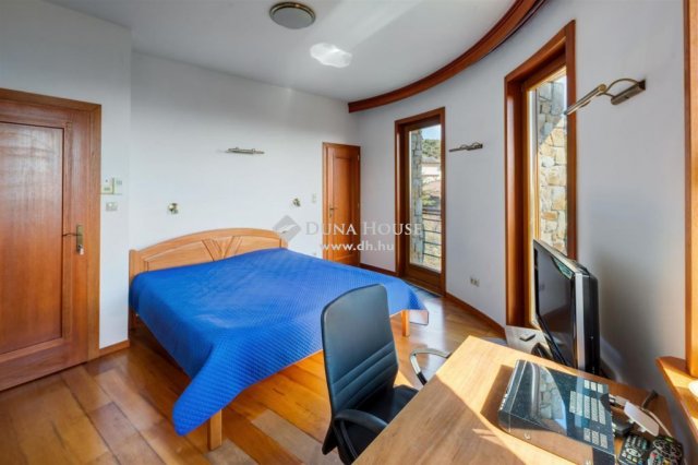 Eladó családi ház, Budapesten, XII. kerületben 800 M Ft