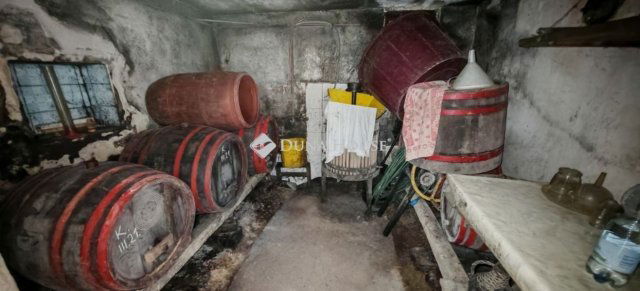 Eladó családi ház, Zalaegerszegen 11.99 M Ft, 1 szobás