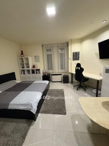 Eladó téglalakás, Budapesten, IX. kerületben 66.5 M Ft, 1 szobás