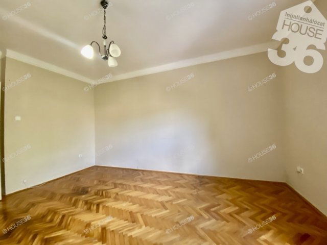 Eladó téglalakás, Kecskeméten 53 M Ft, 3 szobás