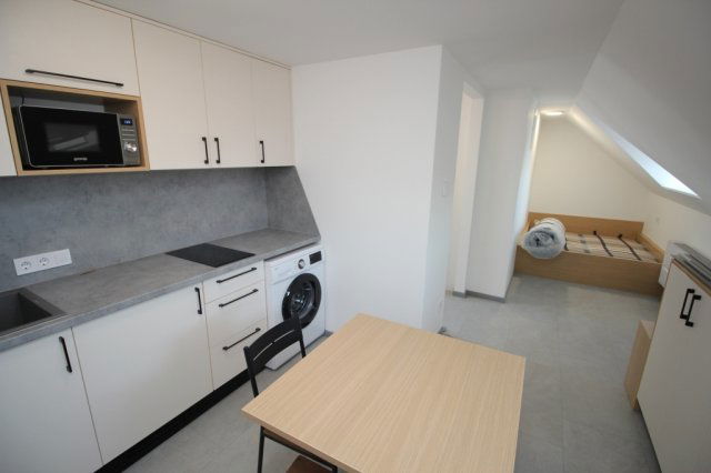 Kiadó családi ház, albérlet, Kecskeméten 2000 E Ft / hó