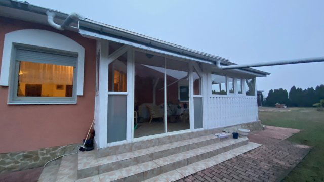 Eladó családi ház, Inárcson 112.5 M Ft, 3 szobás