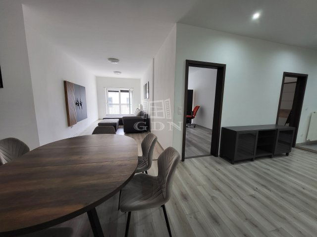 Eladó téglalakás, Szombathelyen 65.8 M Ft, 3 szobás