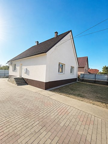 Eladó családi ház, Újfehértón 67 M Ft, 2+1 szobás