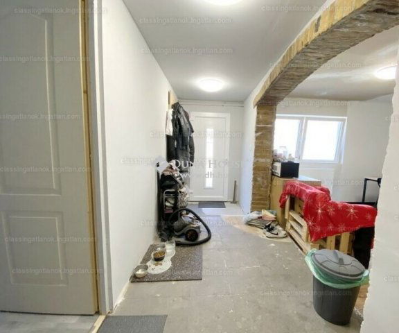 Eladó üzlethelyiség, Szigetcsépen 35 M Ft, 4 szobás