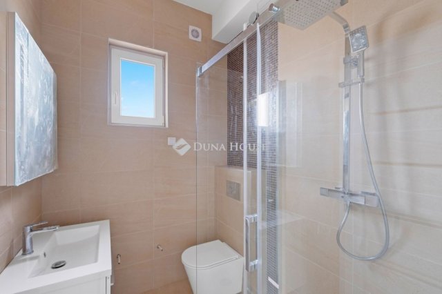 Eladó ikerház, Budapesten, XXIII. kerületben 235 M Ft, 6 szobás