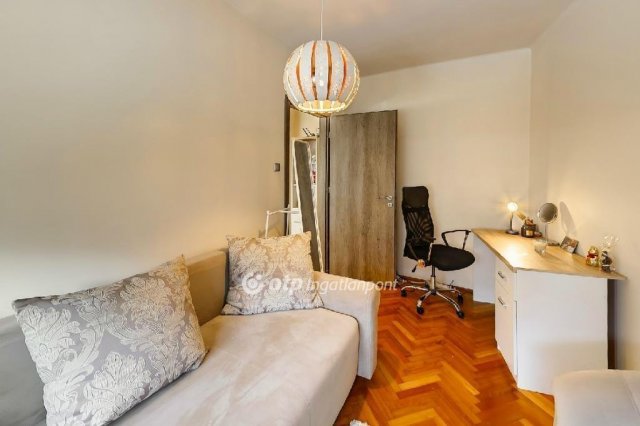 Eladó családi ház, Egerben 89.9 M Ft, 3+1 szobás