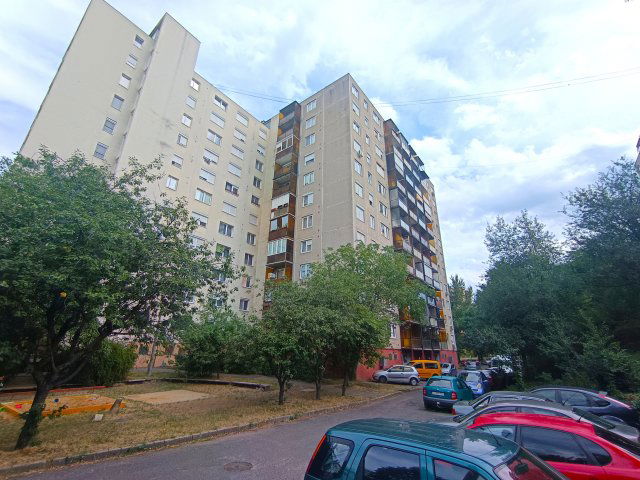 Eladó panellakás, Miskolcon 25.99 M Ft, 5 szobás