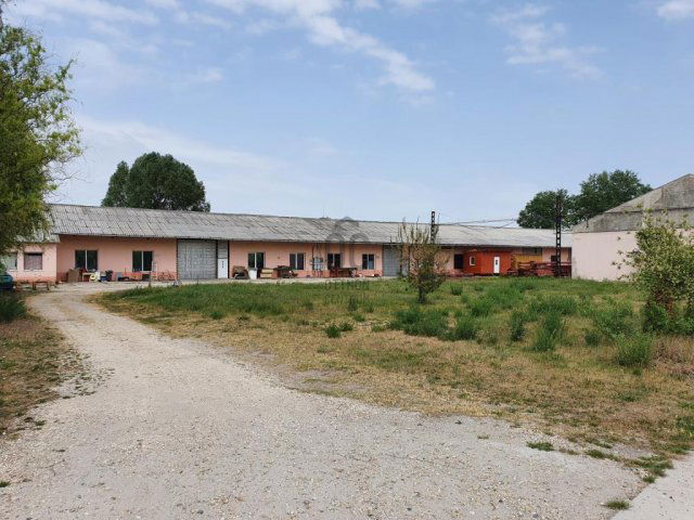 Kiadó ipari ingatlan, Kocséren 550 E Ft / hó