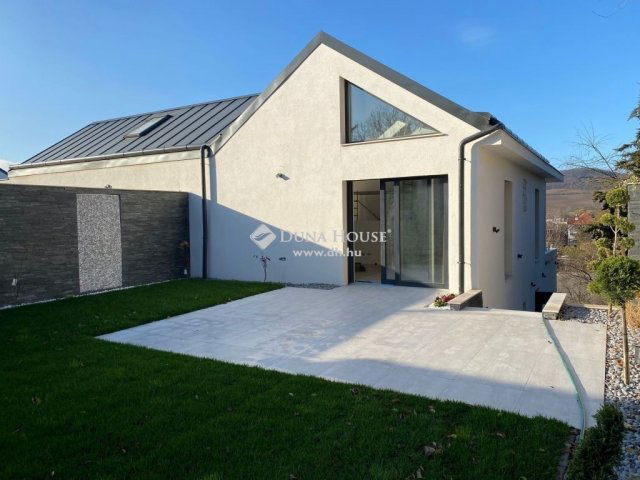 Eladó családi ház, Ürömön 280 M Ft, 5 szobás