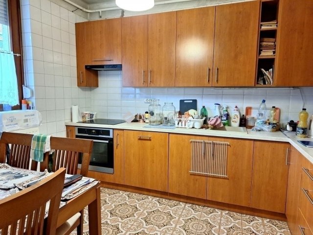 Eladó családi ház, Kecskeméten 79.9 M Ft, 5 szobás