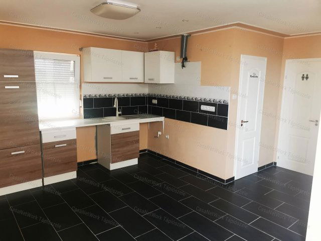 Eladó családi ház, Tápiószelén 32.9 M Ft, 4 szobás