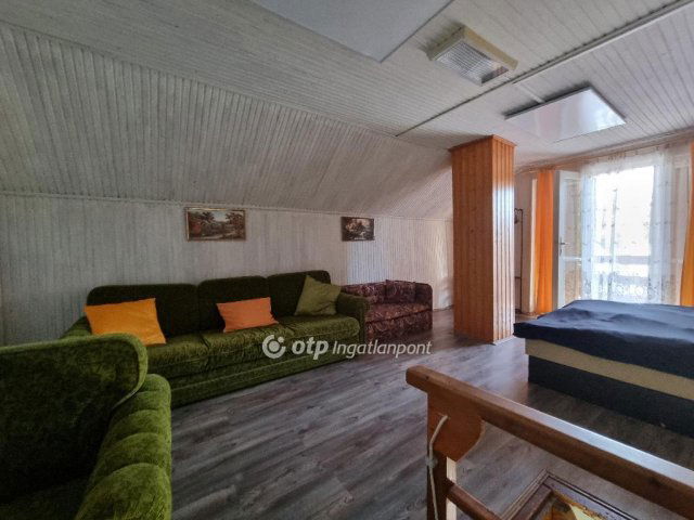 Eladó családi ház, Borgátán 37 M Ft, 2+2 szobás