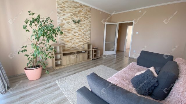 Eladó panellakás, Miskolcon 39.7 M Ft, 2 szobás