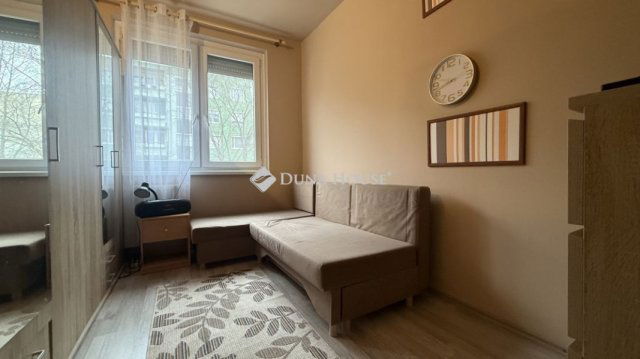 Eladó panellakás, Szombathelyen 47 M Ft, 3 szobás