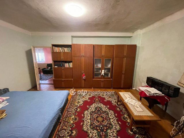 Eladó családi ház, Öreglakon 32.5 M Ft, 4 szobás