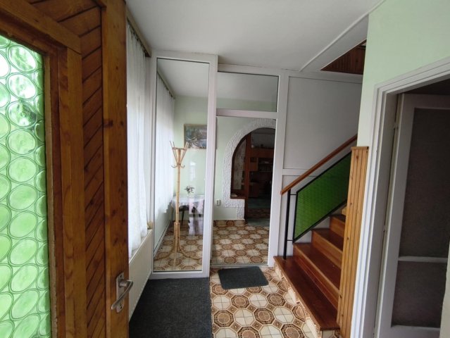 Eladó családi ház, Balatonfüreden 134.9 M Ft, 7 szobás