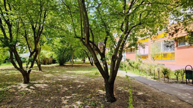 Eladó panellakás, Hatvanban, Vas Gereben utcában 35.5 M Ft