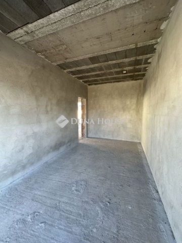 Eladó ikerház, Budapesten, XVIII. kerületben 149.9 M Ft, 5 szobás