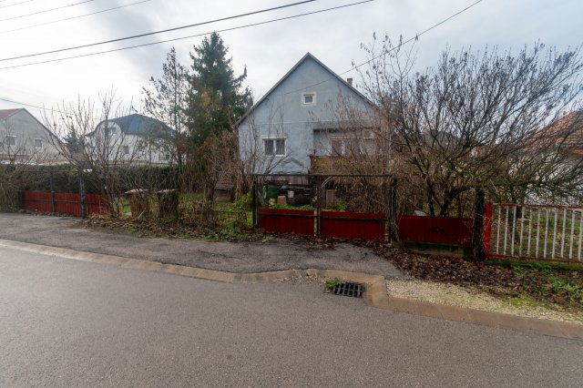 Eladó családi ház, Székesfehérvárott 61.9 M Ft, 3 szobás