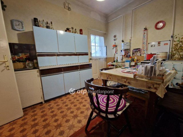 Eladó családi ház, Debrecenben 36.99 M Ft, 1 szobás