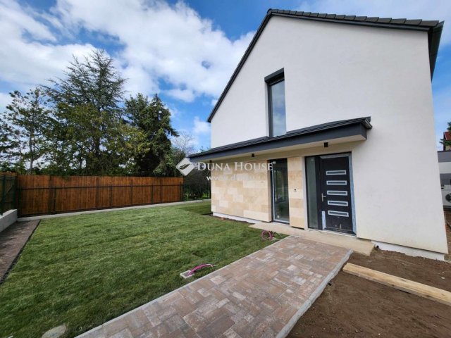 Eladó családi ház, Siófokon 149 M Ft, 4 szobás