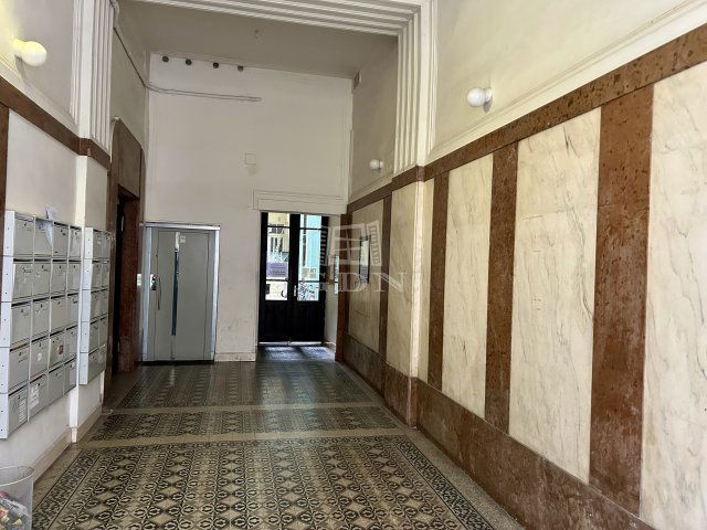 Eladó téglalakás, Budapesten, V. kerületben 136 M Ft, 3 szobás