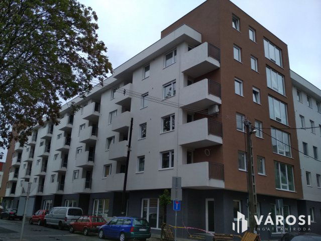 Kiadó üzlethelyiség, Győrött 320 E Ft / hó