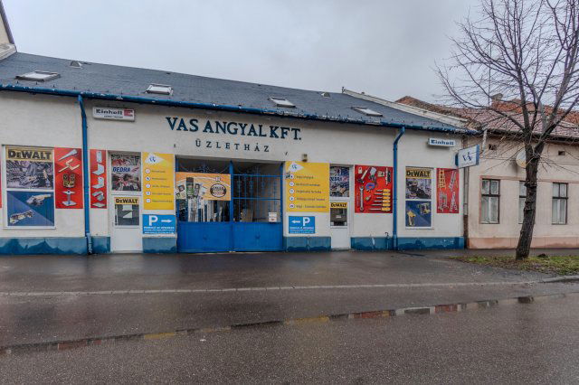 Eladó üzlethelyiség, Miskolcon 170 M Ft, 1 szobás