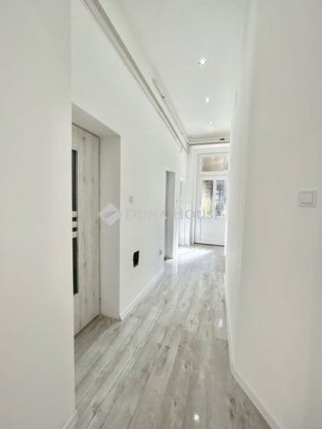 Eladó téglalakás, Budapesten, VII. kerületben 79.9 M Ft