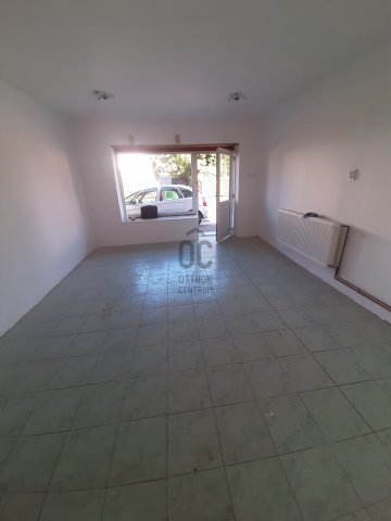 Eladó családi ház, Tiszafüreden 8.9 M Ft, 2 szobás