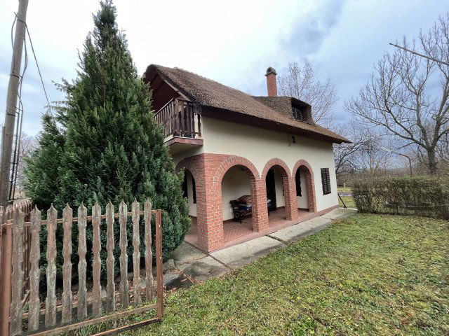 Eladó családi ház, Balmazújvárosban 29.9 M Ft, 4 szobás