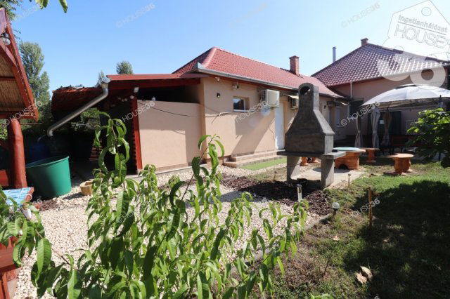 Eladó családi ház, Cserkeszőlőn 79.5 M Ft, 5 szobás