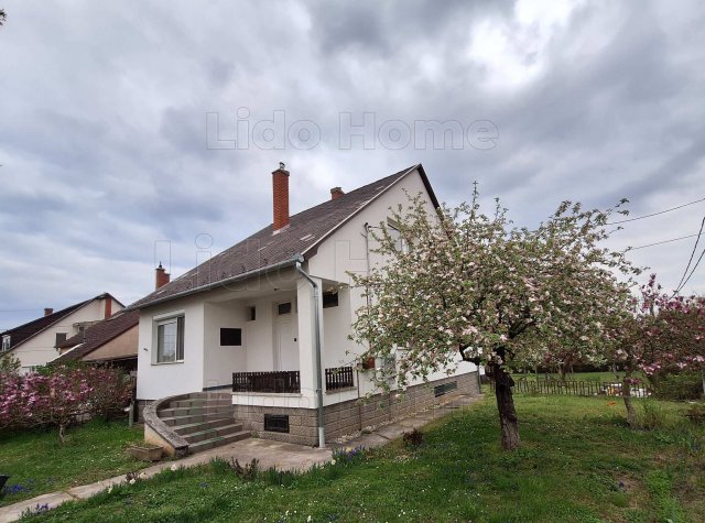 Eladó családi ház, Kaposváron 65.9 M Ft, 5 szobás