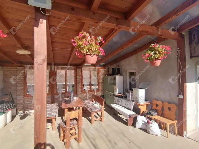 Eladó nyaraló, Pacsán 15.9 M Ft, 1 szobás / költözzbe.hu