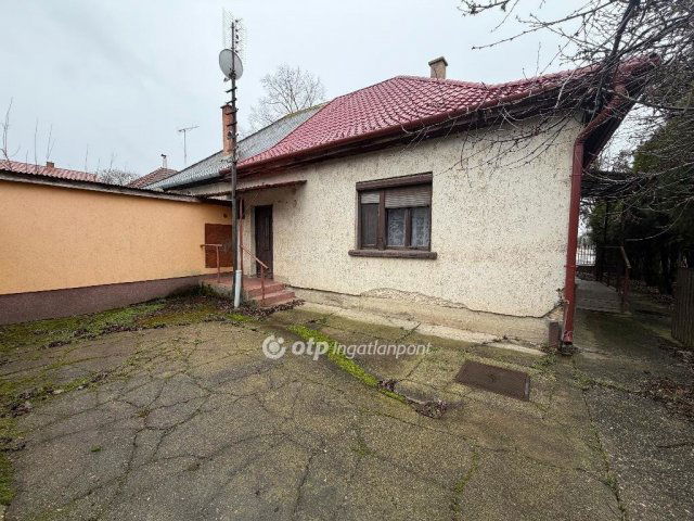 Eladó ikerház, Hajdúszoboszlón 46 M Ft, 2 szobás