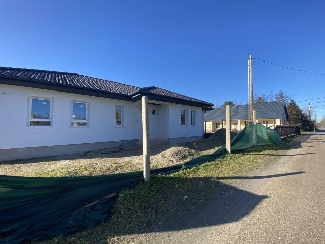 Eladó családi ház, Ráckevén 79.9 M Ft, 5 szobás