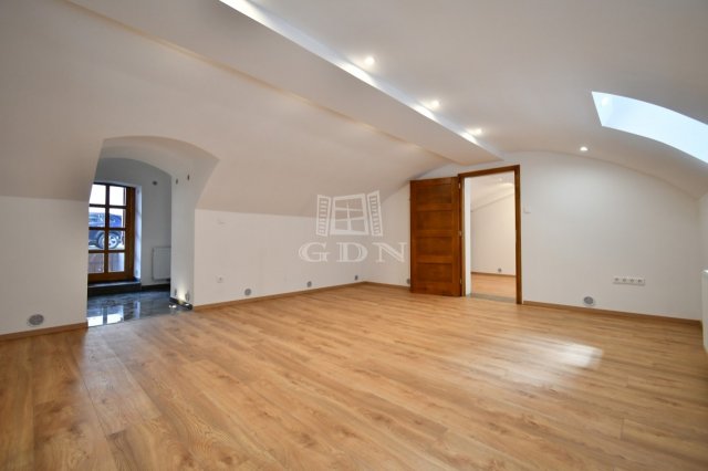 Eladó téglalakás, Székesfehérvárott 35 M Ft, 2 szobás