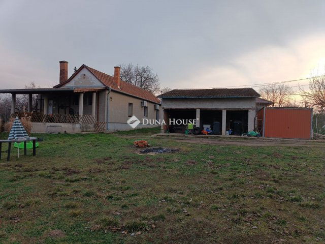 Eladó családi ház, Kiskunfélegyházán, Molnár telepen 49 M Ft