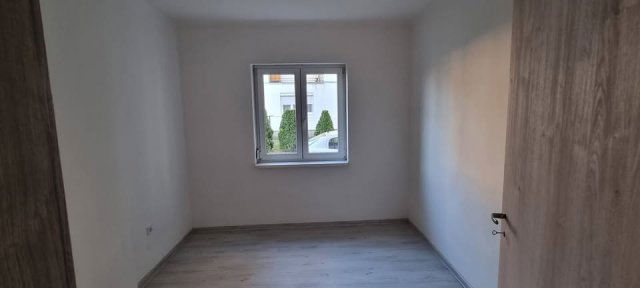 Eladó téglalakás, Szentlőrincen 36.9 M Ft, 3+1 szobás