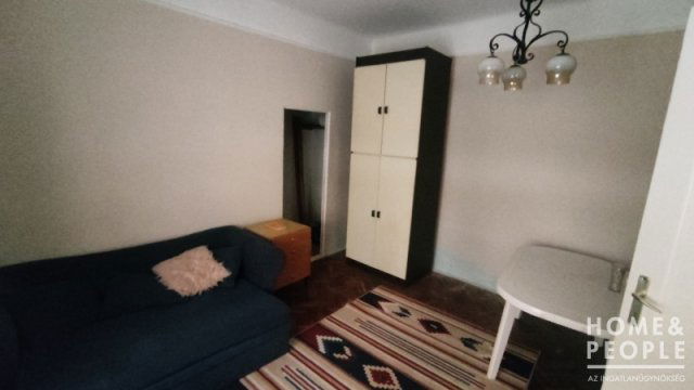 Eladó téglalakás, Szegeden 33.99 M Ft, 2 szobás