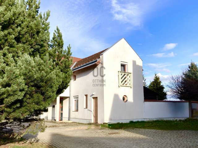 Eladó sorház, Kőszegen 74.9 M Ft, 7 szobás