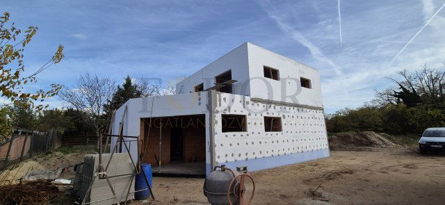 Eladó családi ház, Budapesten, XVIII. kerületben 164.9 M Ft