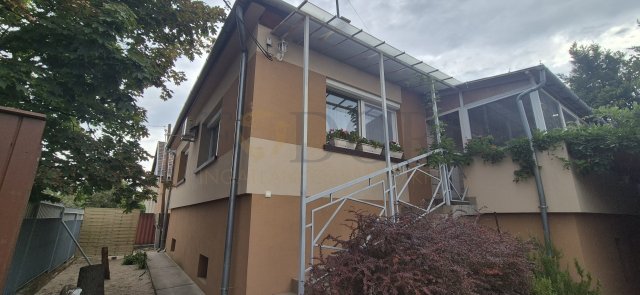 Eladó családi ház, Budapesten, XVIII. kerületben 124.9 M Ft