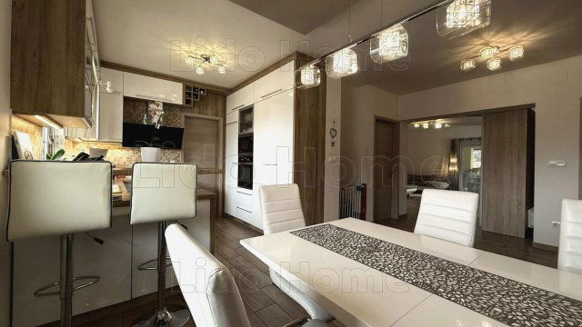 Eladó családi ház, Balatonszentgyörgyön 146.9 M Ft, 5 szobás