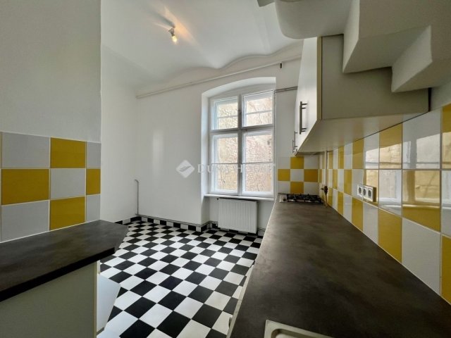 Eladó téglalakás, Budapesten, IX. kerületben 98 M Ft, 2 szobás