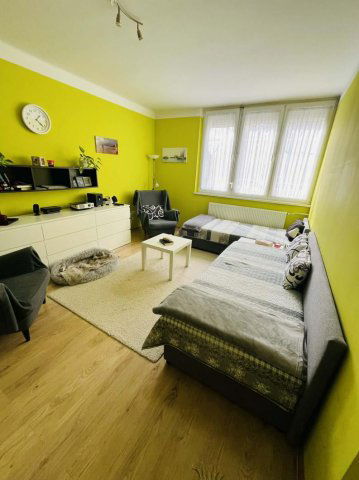 Eladó panellakás, Tatabányán 40.9 M Ft, 1+1 szobás